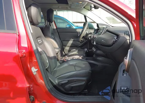 2016 Fiat 500X Trekking z USA, uszkodzony, nr VIN ZFBCFXCT7GP382123